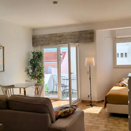 Rcd Picturesque Old Town Apartamento *